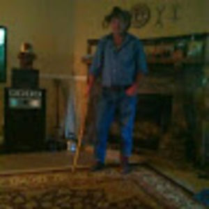 Meet your Posher, Dennis